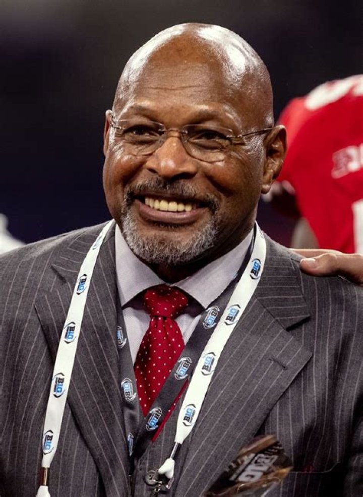 Archie Griffin Net Worth | Celebrity Net Worth |