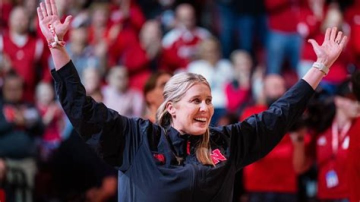 Dani Busboom Kelly Salary: Learn Everything On Volleyball Coach