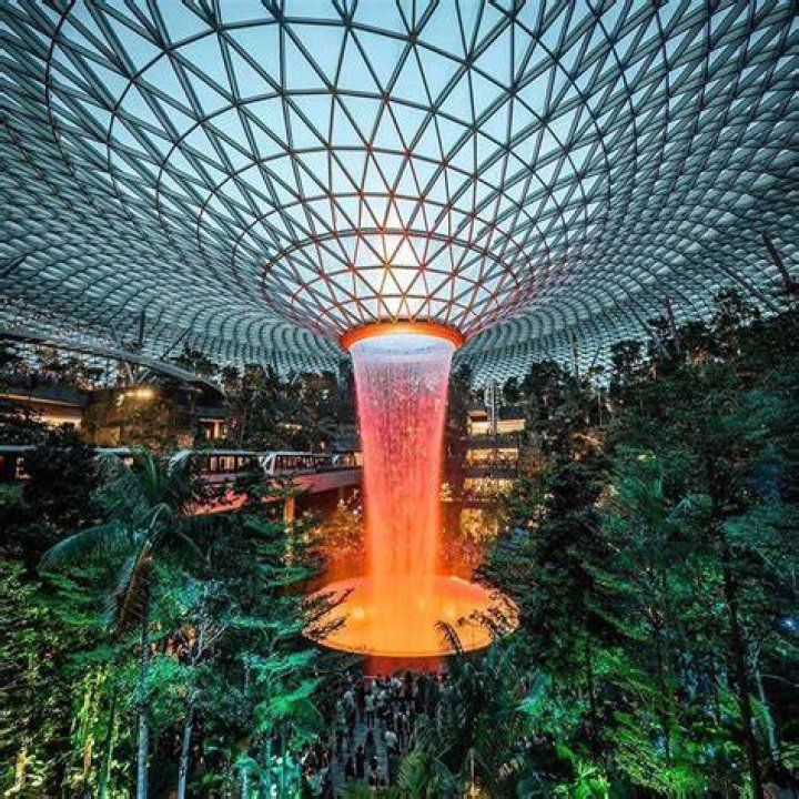 How To Create A Stunning Architectural Design Inspired By Hannah Brooks' OnlyFans