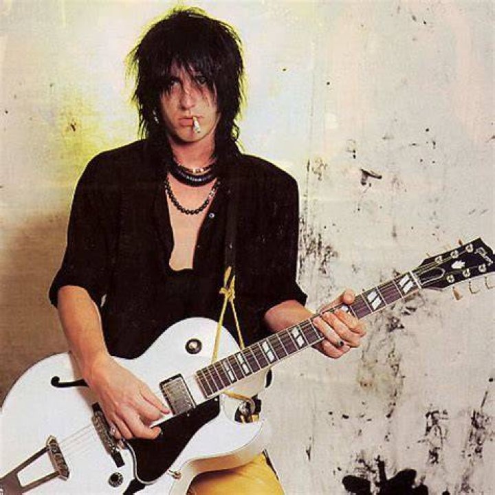 Izzy Stradlin |