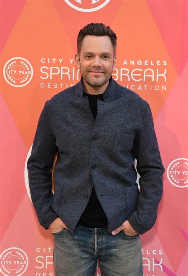 Joel Mchale Net Worth Wiki Age Weight And ·