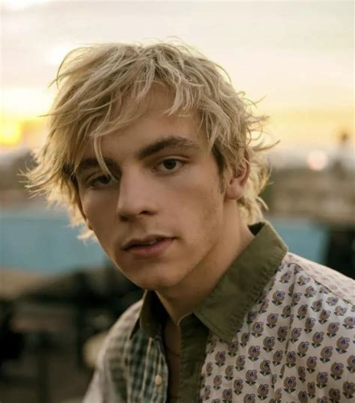 Laura Marano And Ross Lynch's Romantic Journey