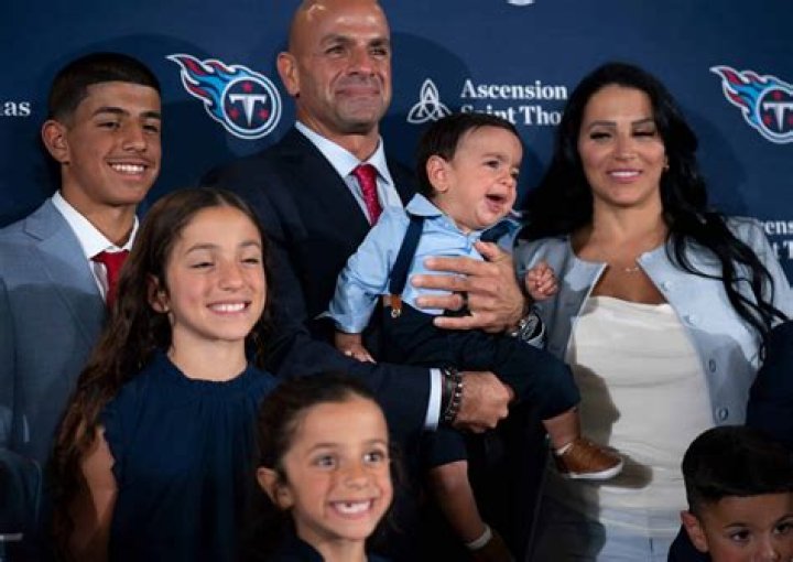 More About Robert Salehs Wife Sanaa Saleh Did You Know They Have Seven Children?