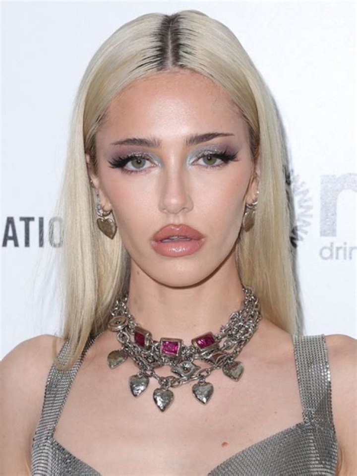 PlogX | Delilah Belle Hamlin