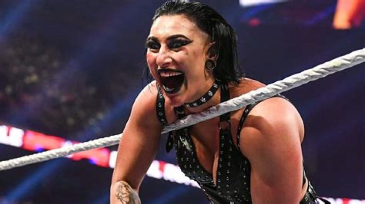 Rhea Ripley Graces The Ring After 1/5 WWE SmackDown |