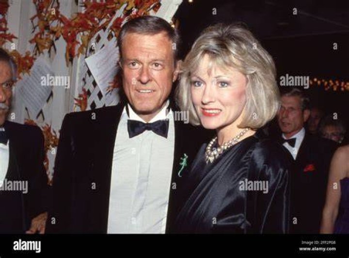 Robert Culp Biography, Age, Height, Wife, Net Worth, Family ·