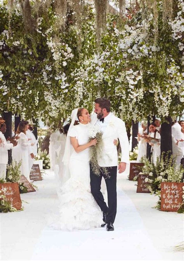 Unveil The Enchanting Tale Behind Joanna Rosen Katyal's Wedding Photos