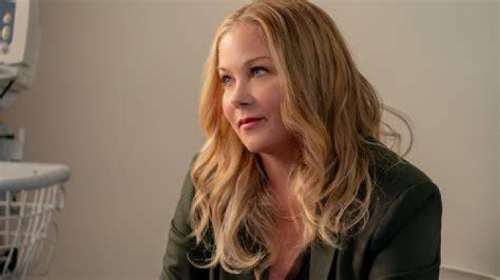 Who Holds Christina Applegate's Heart?